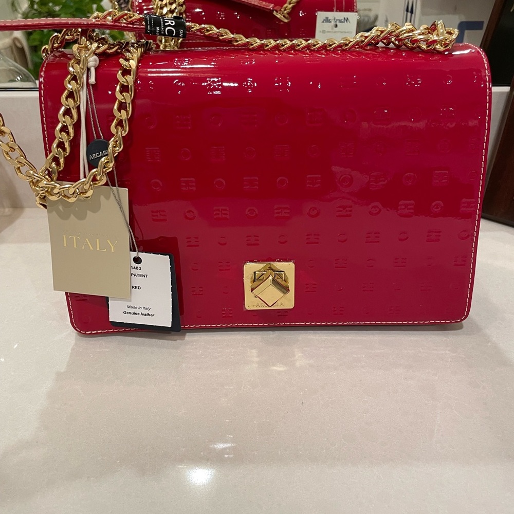 Stunning Arcadia Genuine Red Leather Purse.  Rare!!
